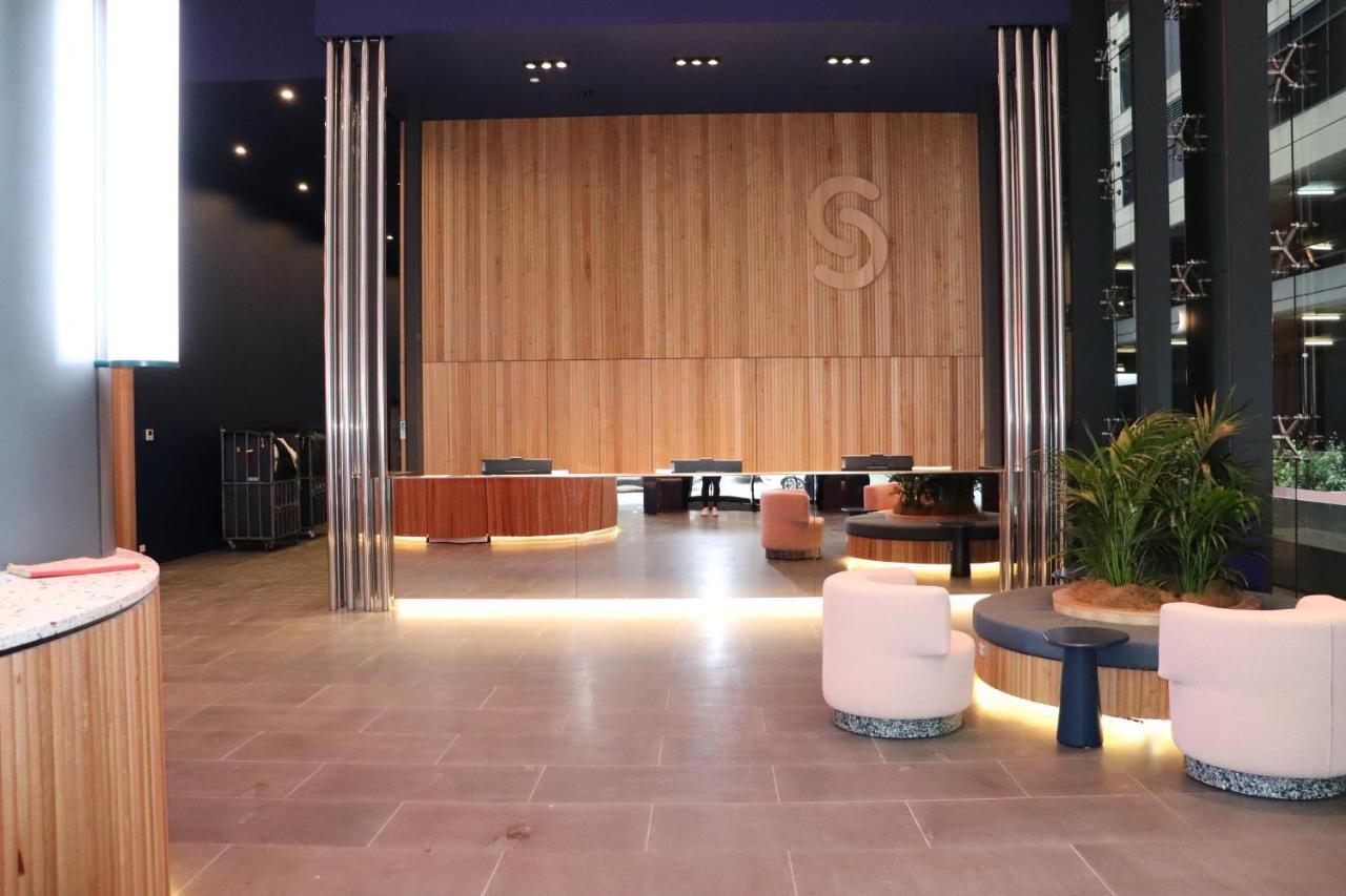 Scape Living At Franklin Hotell Melbourne Exteriör bild